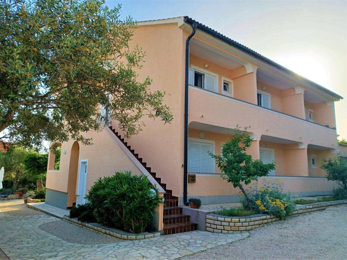 Apartmani Milena Barbat na Rabu Zewnętrze zdjęcie